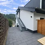 Neu - Brachfeld - Penthouse Und Ferienwohnung, Tor Zum Nationalpark Eifel