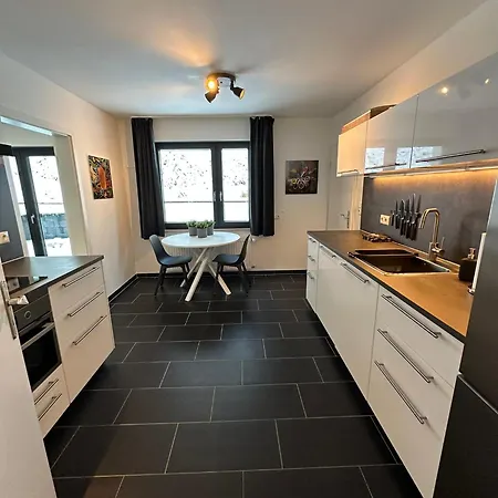 Neu - Brachfeld - Penthouse Und Ferienwohnung, Tor Zum Nationalpark Eifel