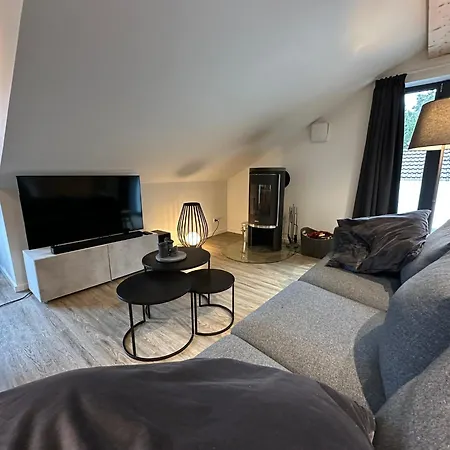 Neu - Brachfeld - Penthouse Und Ferienwohnung, Tor Zum Nationalpark Eifel Lejlighed *