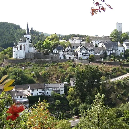 Neu - Brachfeld - Penthouse Und Ferienwohnung, Tor Zum Nationalpark Eifel