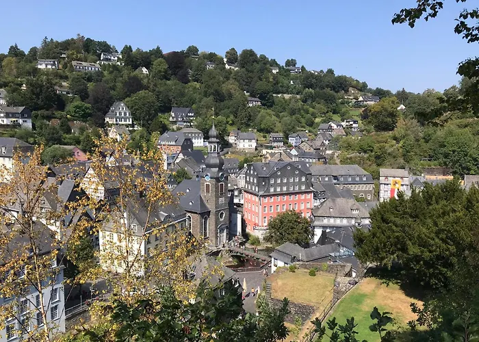 Neu - Brachfeld - Penthouse Und Ferienwohnung, Tor Zum Nationalpark Eifel